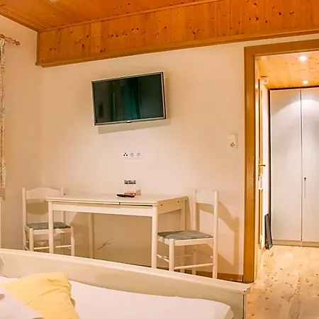 Gell Hotel 3*
