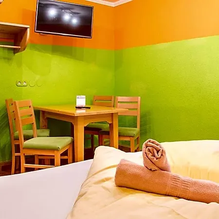 Gell Hotel Tweng