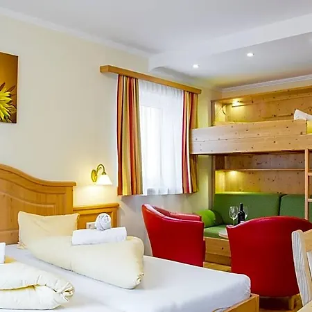 Gell Hotel Tweng