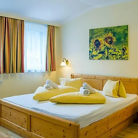 Gell Hotel Tweng